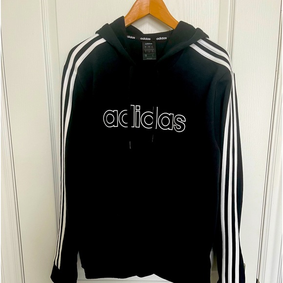 Hooded Adidas Sweat Top ( like new ). - Picture 1 of 1